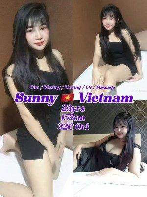 Sunny 23yo {32C} Fair Sexy Petite Vietnam Lady
