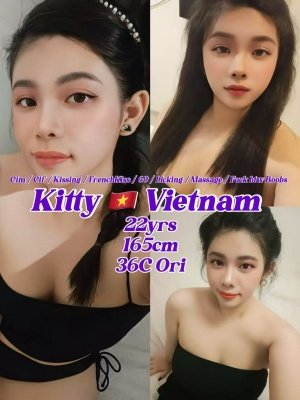 Kitty 22yo {36C} Fair Sexy Petite Vietnam Lady